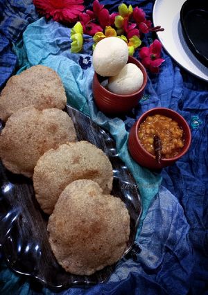 কুটু আটার পুরি(Kuttu Puri Recipe In Bengali) রেসিপির প্রধান ছবি