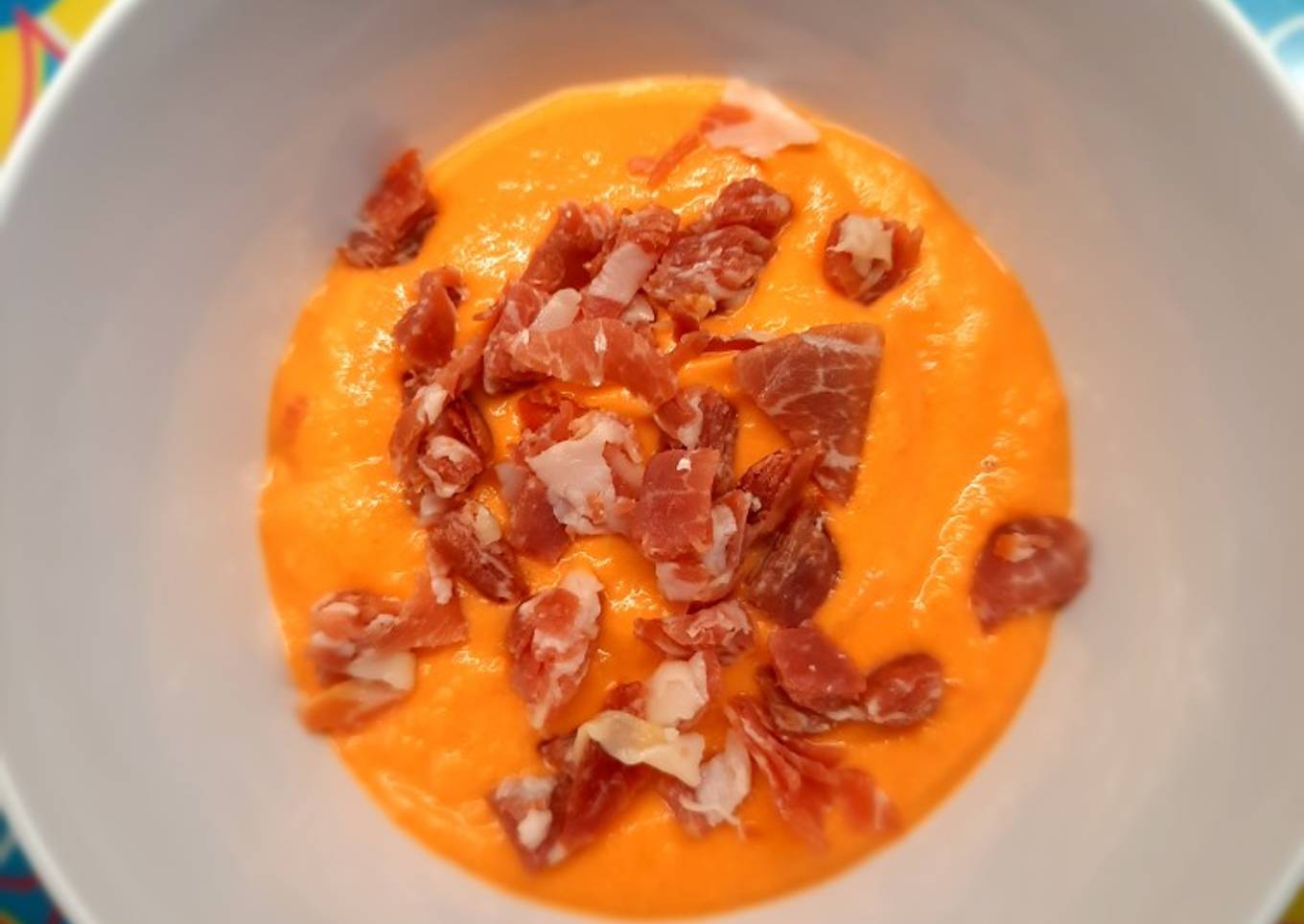 Salmorejo con manzana