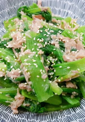 熱拌鮪魚芥菜沙拉 的食譜成品照片
