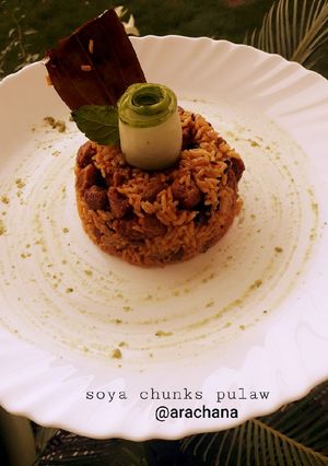 A picture of Soya chunks pulaw.
