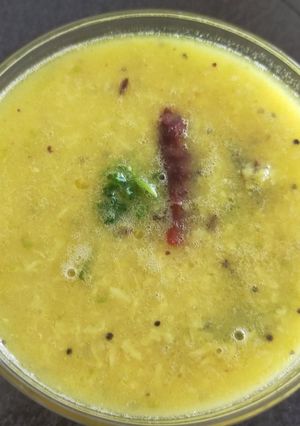 A picture of Yellow Daal.