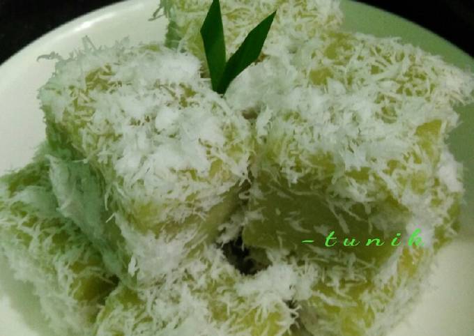 147. Ongol Ongol Singkong Pandan