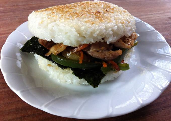 Recipe of Quick Rice Burger with Yakiniku Stirfry