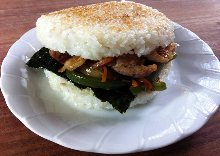 Rice Burger with Yakiniku Stirfry