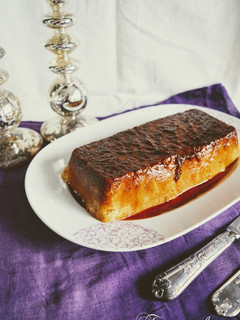 Una foto de Flan de Mango y Galletas