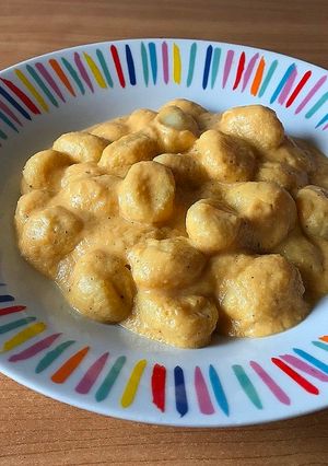 Una foto de Gnocchi con crema de calabaza
