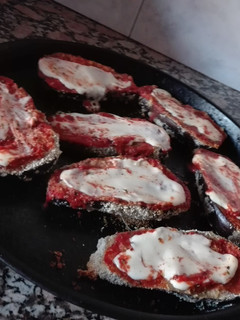 Una foto de Milanesas de berenjenas a la napolitana