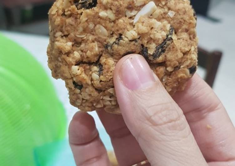 Langkah Mudah untuk Menyiapkan Cookies sehat oat gandum, kismis, almond slice skitar 140 kalori yang Menggugah Selera