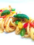 Scialatelli con calamari e basilico fritto