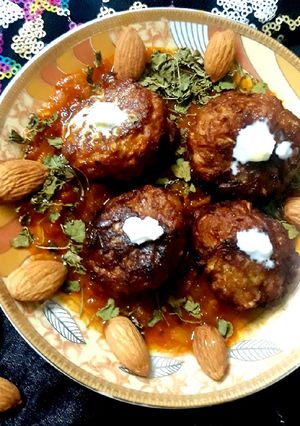 A picture of Bottle Guard and Almonds koftas.