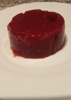 Una foto de Flan de frutas del bosque Vegano