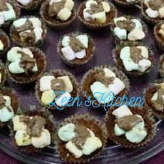 A picture of S'mores Mini Cuppies.