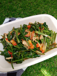 Foto resep Tumis Kangkung Ayam Suwir