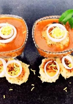 A picture of Ragda Patties.