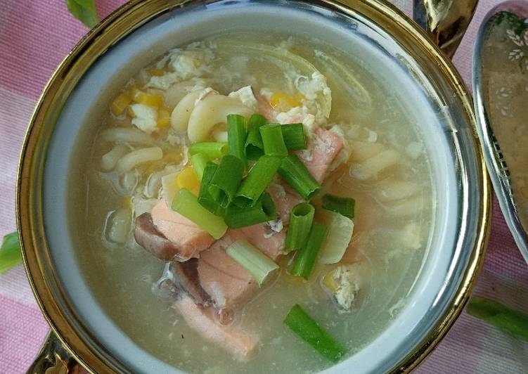 Cara Memasak Salmon And Amp Corn Soup Yang Enak