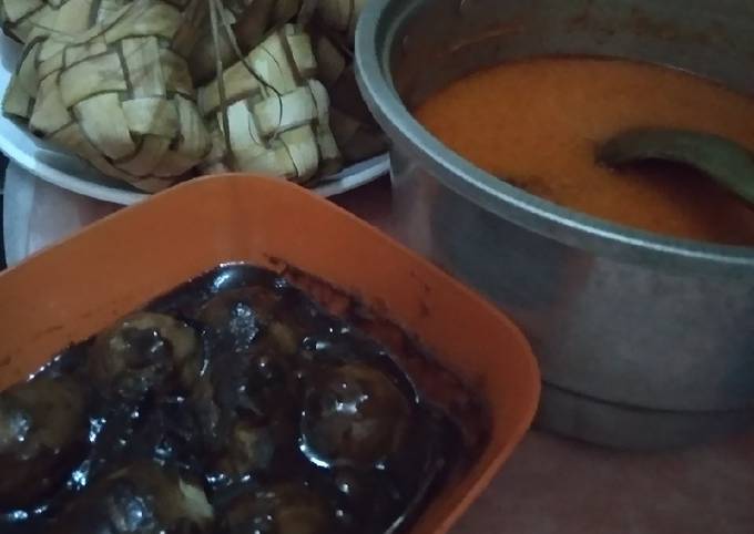 Ketupat sayur dgn telur sambal petis