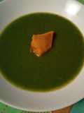 Crema de verduras con perla de calabaza asada
