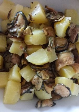 A picture of Potato and courgette salad.