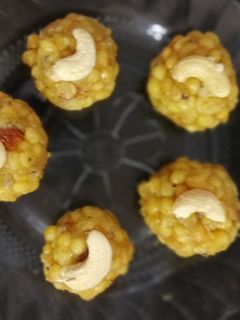 સૂકામેવા  ના બુંદી ના લાડુ રેસીપી મુખ્ય ફોટો