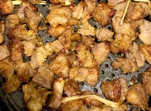 Hình của món Thịt lợn nướng riềng mẻ.