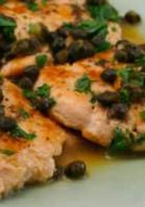 A picture of Chicken Piccata.