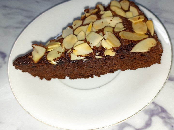 Wajib coba! Resep memasak Brownies toping Almond yang nikmat