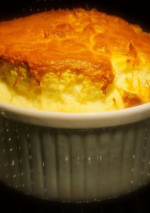 Une photo de 🇫🇷 🇬🇧 Soufflé au fromage PLA006