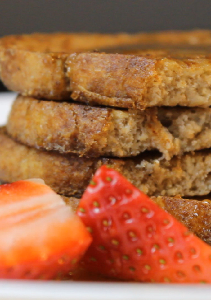 Una foto de 😉 Cómo hacer Tostadas francesas saludables en 5 min - 👉 Recetas Desayunos Veganos