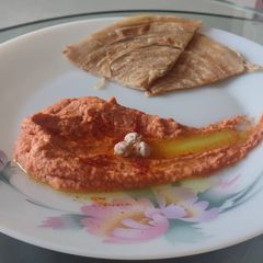 A picture of Chilli Tomato Hummus.