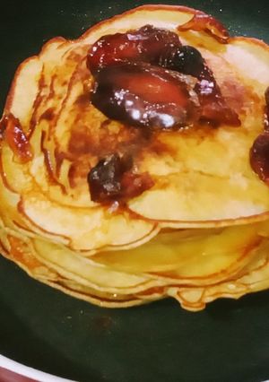 মধু ও খেজুরের প্যানকেক(madhu o khejurer pancakes recipe In Bengali) রেসিপির প্রধান ছবি