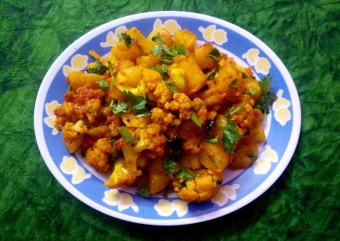 Aloo gobhi ki sabzi |  potato cauliflower veggi