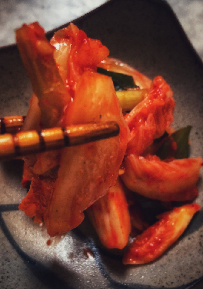 Una foto de Kimchi de col china