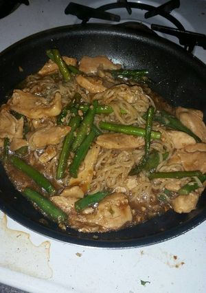 A picture of Chicken Asparagus Stir Fry.