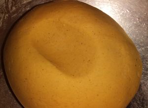 Una foto de Masa de tortilla de chile pasilla