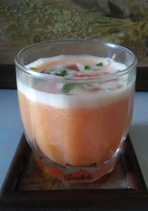 A picture of Grapefruit-Orange juice.