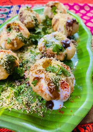 दही पूरी (Dahi Puri recipe in Hindi) रेसिपी मुख्य फोटो
