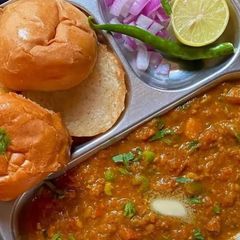 A picture of Pav Bhaji (India).