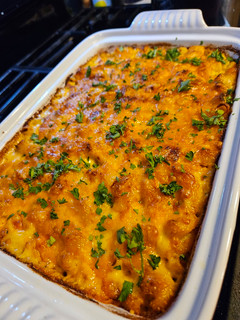 A picture of Baked Mac & Cheese.