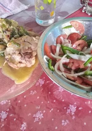 Una foto de Pollo a la cacerola con crema