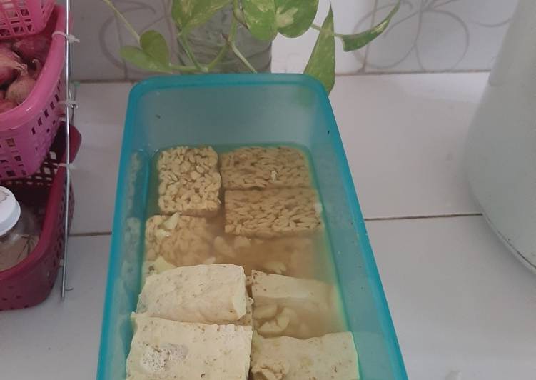 Langkah Mudah untuk Membuat Tahu tempe siap goreng stok dalam lemari es yang Enak