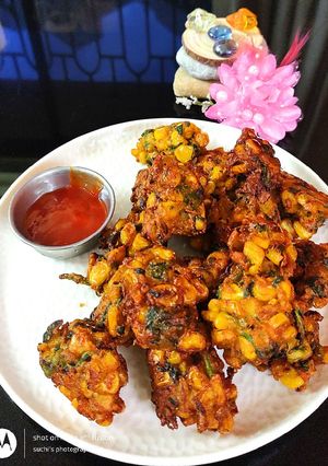 A picture of Corn Palak Pakoda.