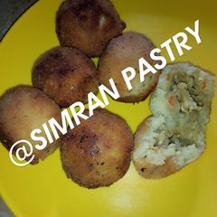 Stuffed potatoes A picture of Stuffed potatoes.