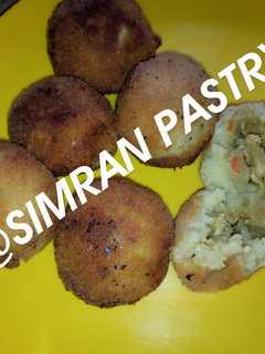 A picture of Stuffed potatoes.