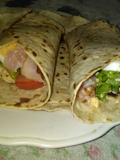 Una foto de Wrap De Carne y Pollo!!!
