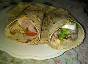 Una foto de Wrap De Carne y Pollo!!!