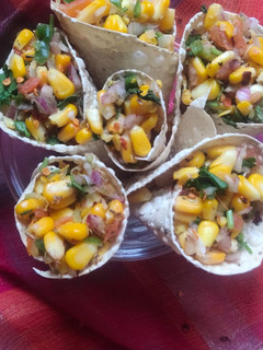 પાપડ કોર્ન ચાટ (papad corn chaat recipe in Gujarati) રેસીપી મુખ્ય ફોટો