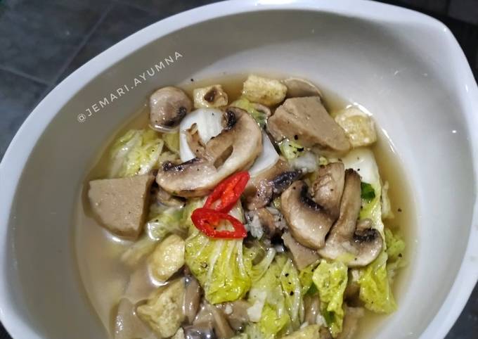 Ternyata ini loh! Resep  membuat Sup Sawi Putih Lada Hitam yang spesial