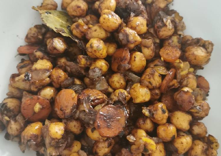 Ensalada de garbanzos con salsa agridulce