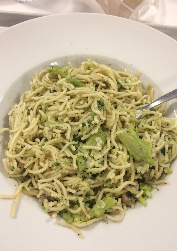 Una foto de Pasta con brócoli y champiñones