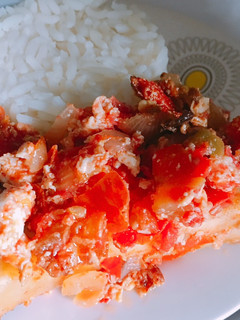 A picture of Rice and yam scrambled egg sauce.